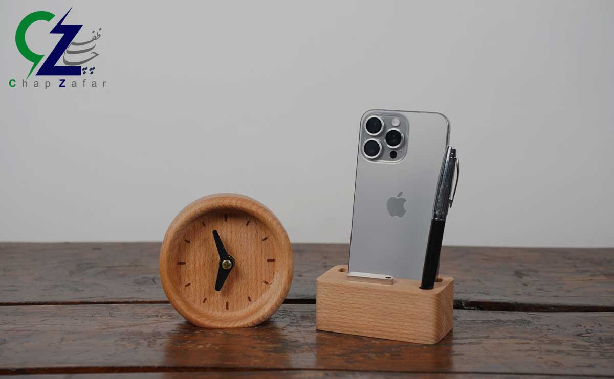 حک لوگو روی استند موبایل